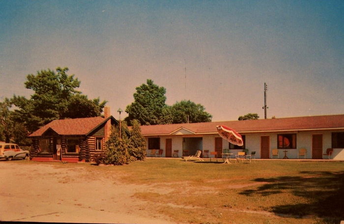 Marshalls Motel - Old Postcard